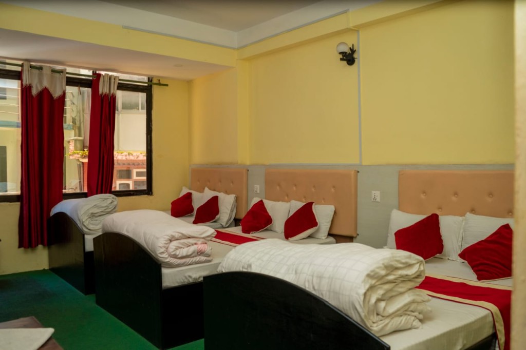 Double Bed x3
